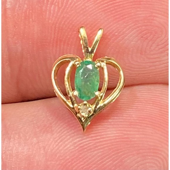 14k Yellow Gold and Emerald Heart Pendant Diamond Chip Open Work Fine Love,All Products : American Fashion Style Bags On Sale